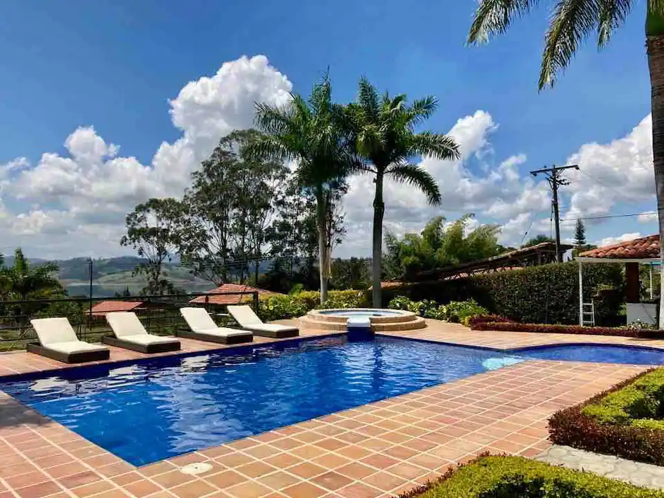 Airbnb Finca en Lago Calima