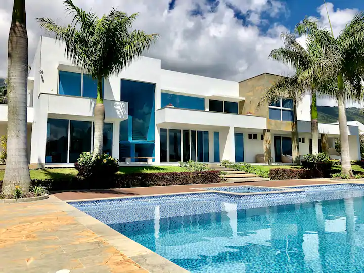 Airbnb Finca en Lago Calima